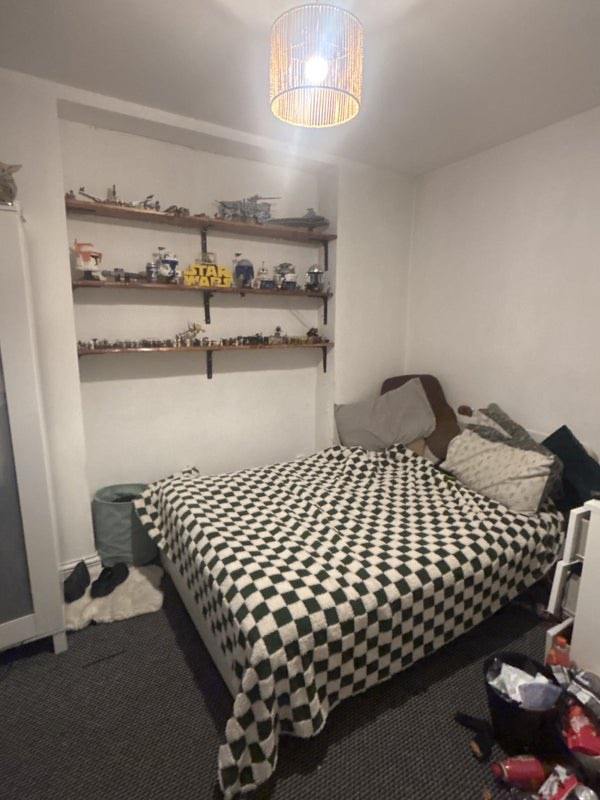 Bangor Two bed flat share one existing tenant 