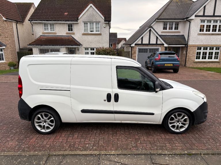 Vauxhall Combo 1.3 CDTI LWB.. Years Mot 2013. 