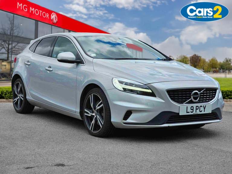 2018 Volvo V40 T3 [152] R DESIGN Pro 5dr Geartronic Hatchback Petrol Automatic