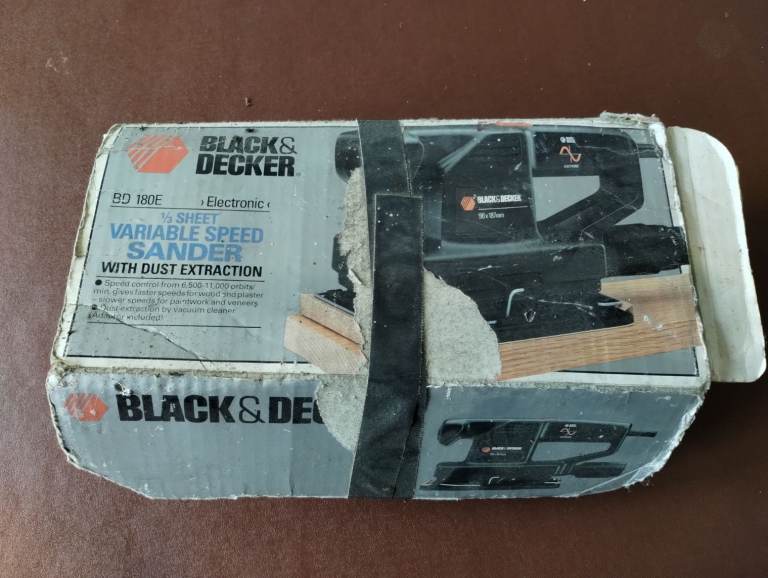 Black & Decker variable speed sander
