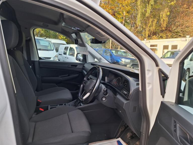 VOLKSWAGEN CADDY 2.0 TDI C20 Commerce Plus White Manual Diesel 2022