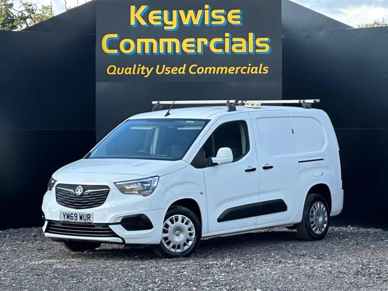 2020 Vauxhall Combo 1.6 Turbo D 2300 Sportive L2 H1 Euro 6 (s/s) 4dr PANEL VAN Diesel Manual