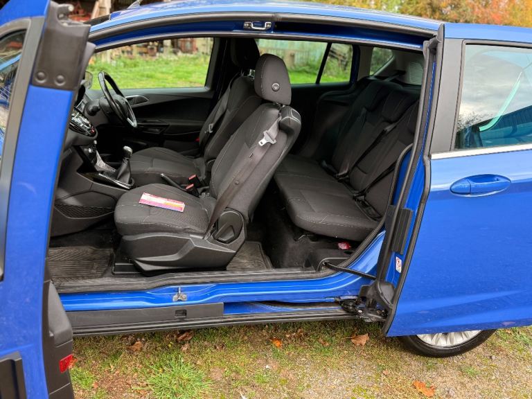 2012 FORD FIESTA B-MAX - £20 ROAD TAX - 1 YEARS MOT