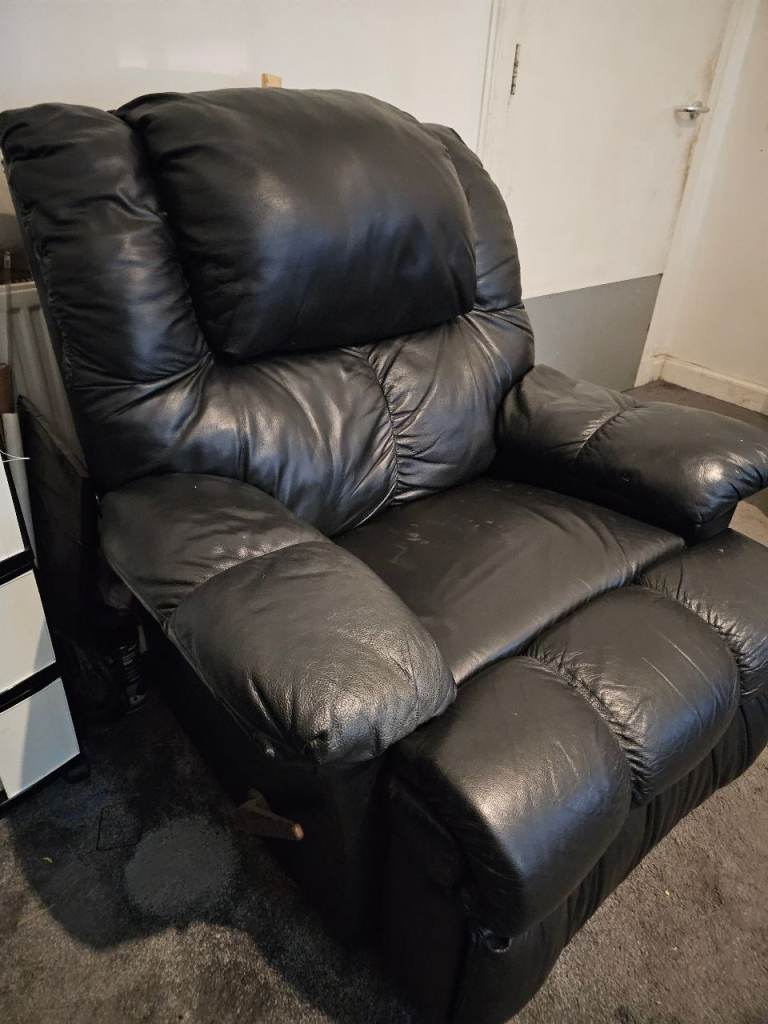 Vintage Black Leather Massage Recliner Chair with phone!