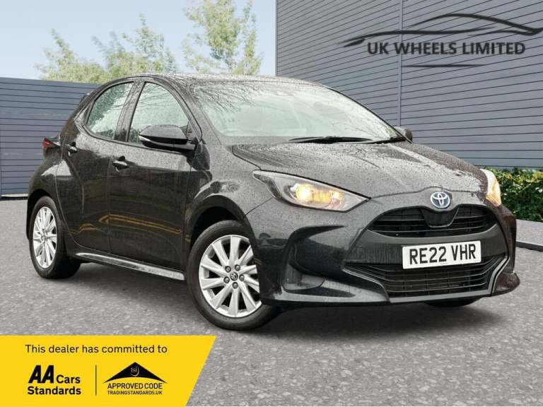 image for 2022 Toyota Yaris 1.5 VVT-h Icon E-CVT Euro 6 (s/s) 5dr HATCHBACK Petrol/Electric Hybrid Automatic