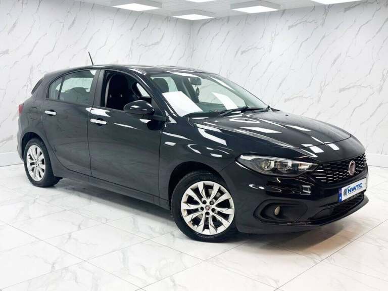 2019 Fiat Tipo 1.4 MPI Easy Plus Hatchback 5dr Petrol Manual Euro 6 (95 ps) Hatchback Petrol Manual