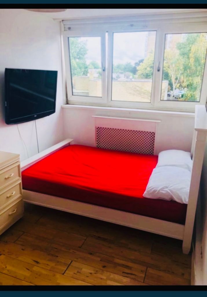 1 DOUBLE ROOM AVAILABLE FOR RENT. 