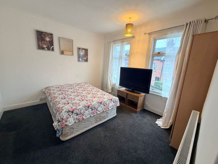 Double room in Luton 