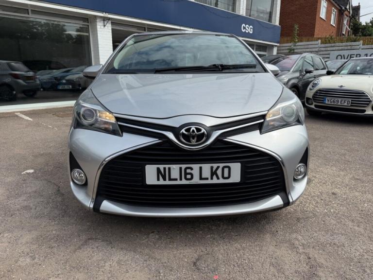  Toyota Yaris 1.33 VVT-i Icon 5dr - FTSH - AIR CON -ALLOYS - REAR CAMERA