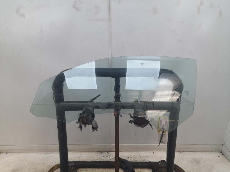 Mercedes C Class Window Glass N/S 2014-2021 2 Door Coupe Front Lh