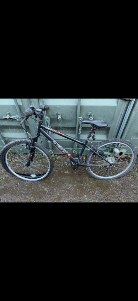 Boys Apollo bike 26" wheel