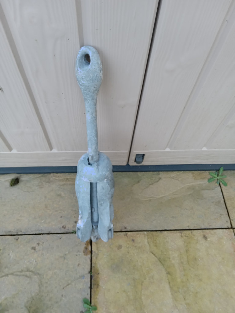 FOLDING BOAT ANCHOR