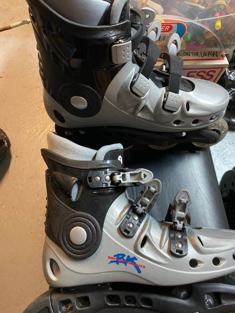 Skates size 7 very good condition  used twice