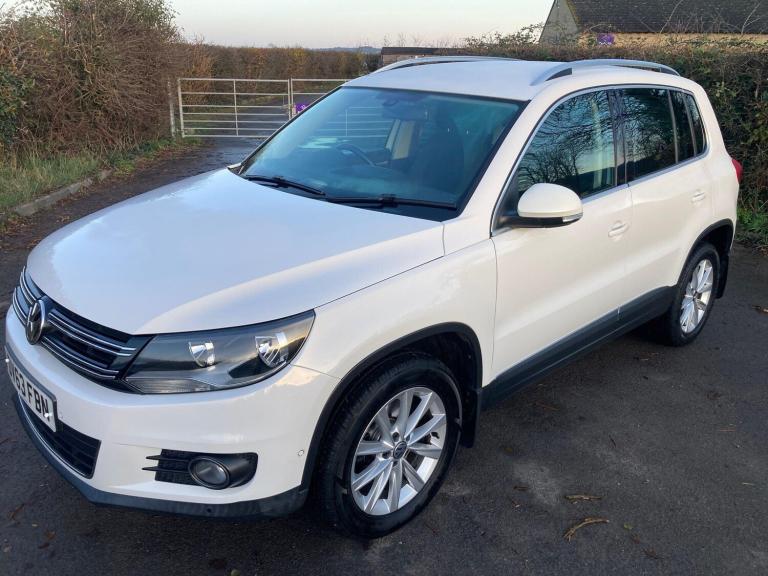 2013 Volkswagen Tiguan 2.0 TDI BlueMotion Tech SE 4WD Euro 5 (s/s) 5dr ESTATE Diesel Manual