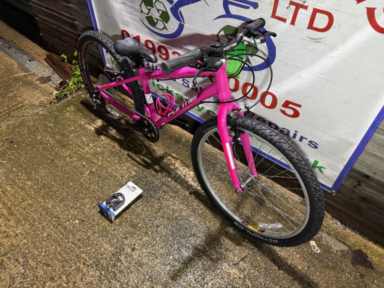 Forme Kinder MX24 24” Wheel Kids Bike. Pink No5. £175. Also available in other colours! 