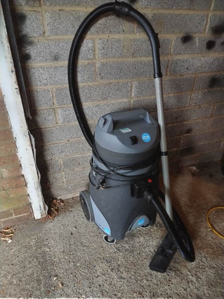 ICC Vac Vacuum Cleaner – Good Condition good working order 