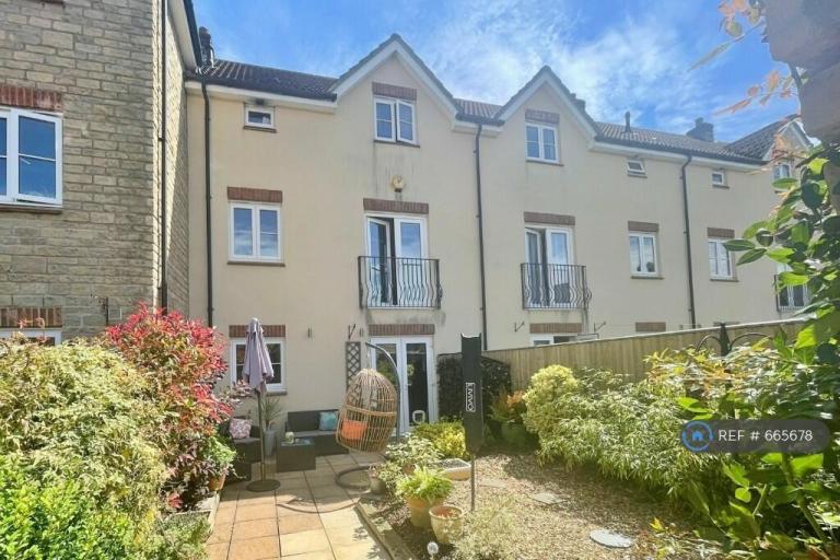 4 bedroom house in New Road, Frome, BA11 (4 bed) (#665678)