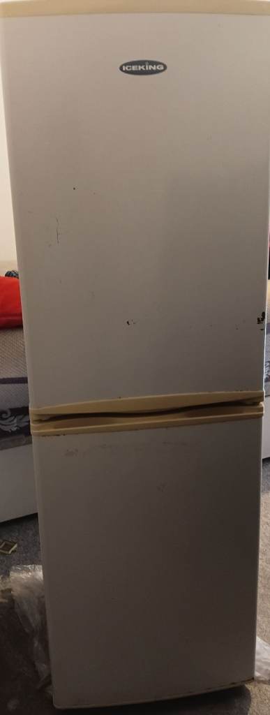 Fridge in a good working ckndition