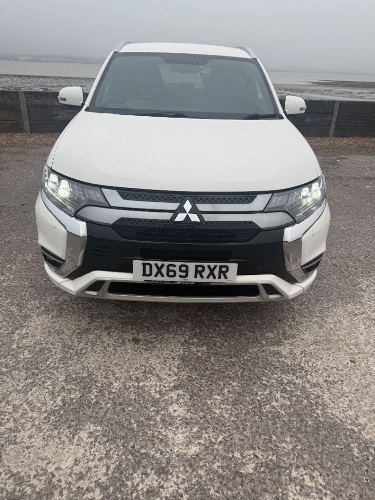 Mitsubishi outlander phev 2019