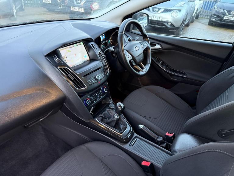 2015 Ford Focus 1.0T EcoBoost Titanium Euro 6 (s/s) 5dr HATCHBACK Petrol Manual