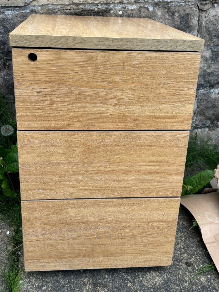 Wooden Chest of 3 Drawers – Good Condition