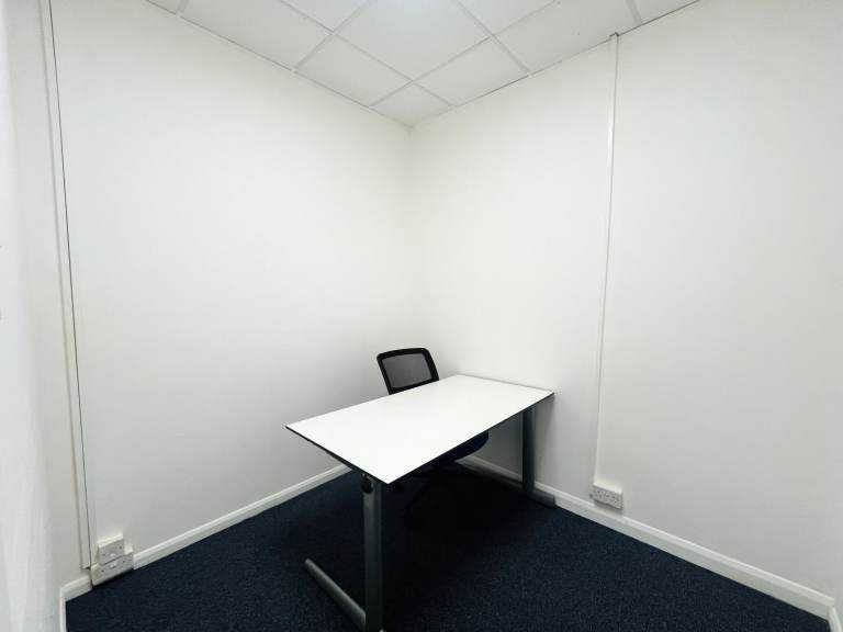 Small Office to Rent in Park Royal NW10