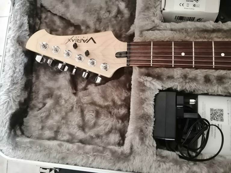 Line6 variax standard Ltd in emerald green 