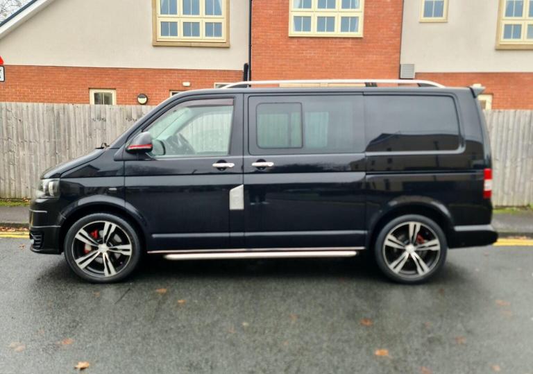 VOLKSWAGEN TRANSPORTER 2.0 BiTDI T32 Kombi DSG L1 H1 4dr 2010