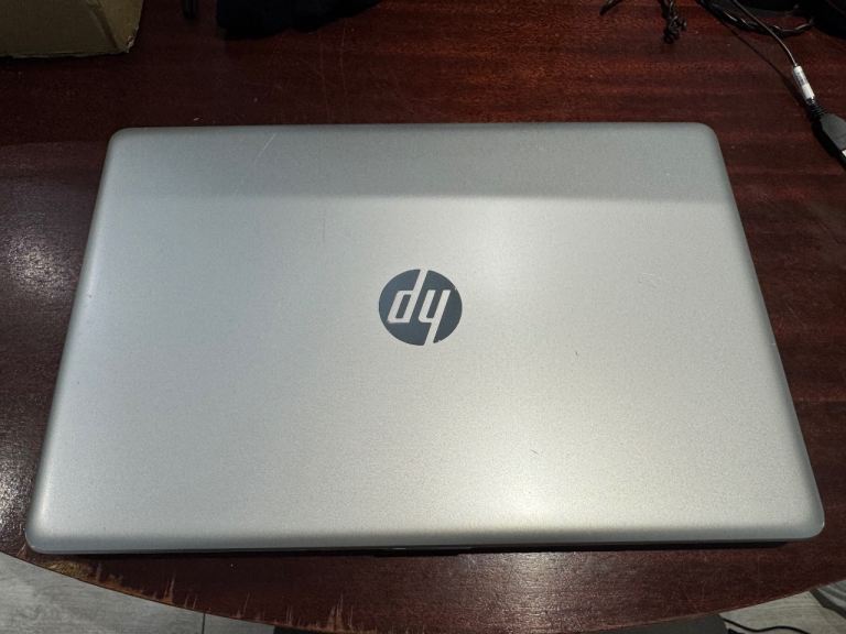 HP Notebook 15 | Intel i5 | 8GB RAM | 1TB SSD+HDD | Windows 10 | 15.6”