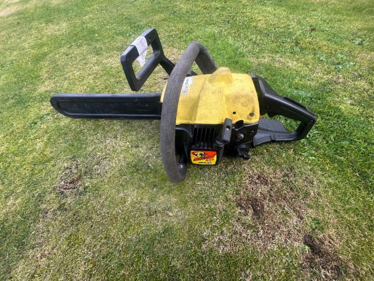 petrol petrol chainsaw New fuel lines & primming bulb fitted