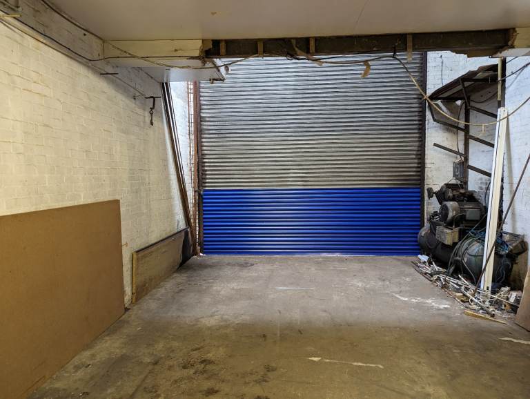 Office to let/Warehouse with Office/Ebay Shop/Amazon Shop/Storage