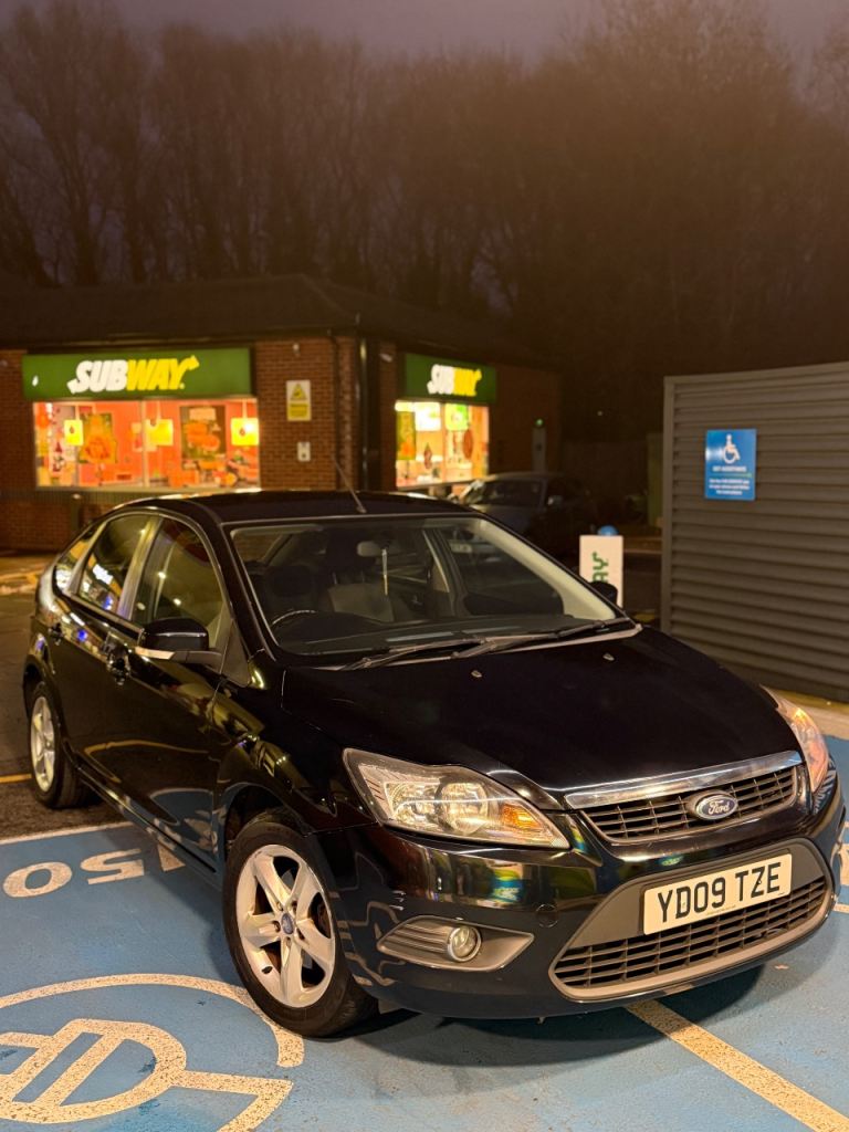 Ford, FOCUS, Hatchback, 2009, Manual, 1.6 petrol low mileage  (cc), 5 doors