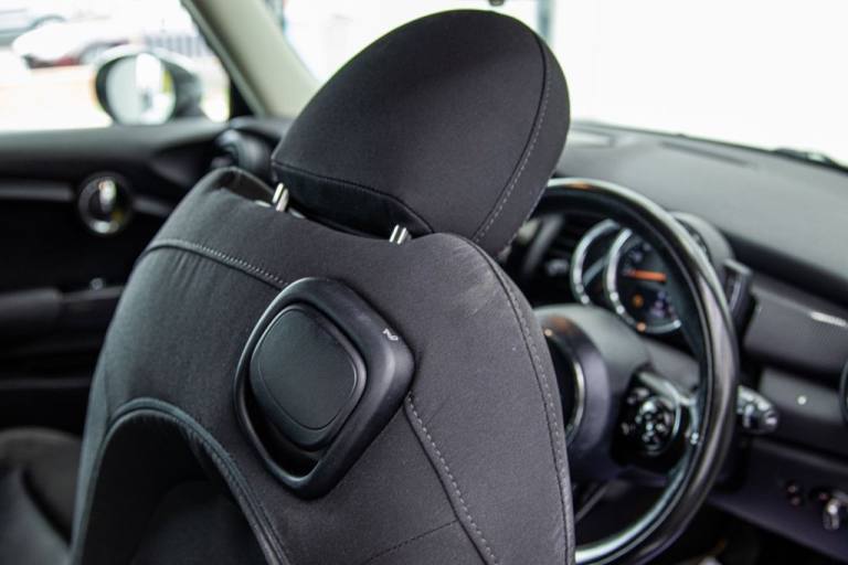 2018 MINI Hatch 1.5 Cooper Hatchback 3dr Petrol Manual Euro 6 (s/s) (136 ps) Hatchback Petrol Manual