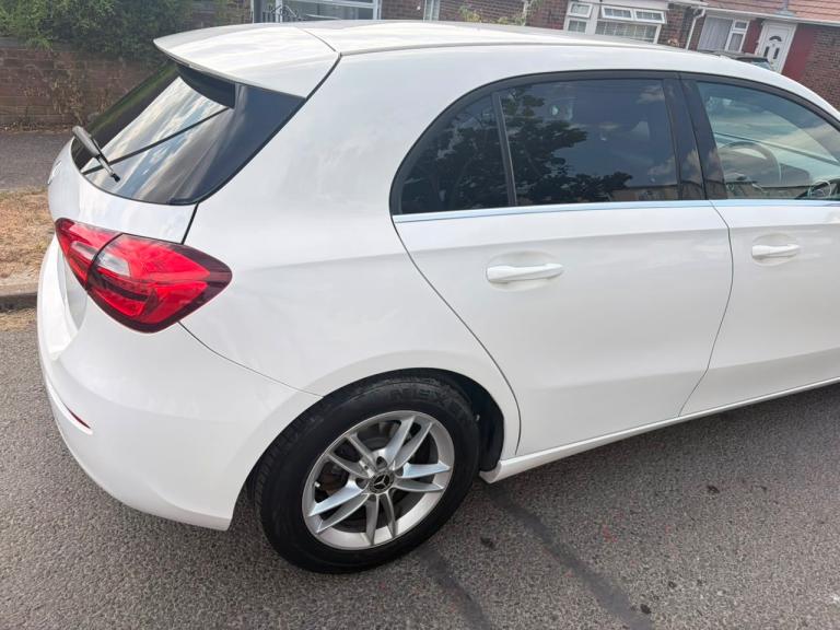 Mercedes-Benz, A CLASS, Hatchback, 2020, Semi-Auto, 1332 (cc), 5 doors