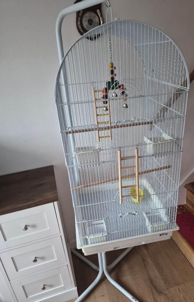 Large bird cage excellent condition 