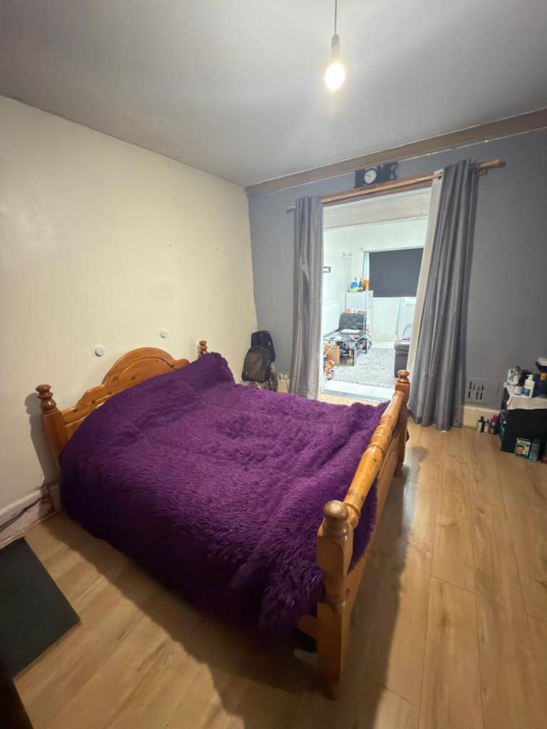 Room to Let in Edgware 