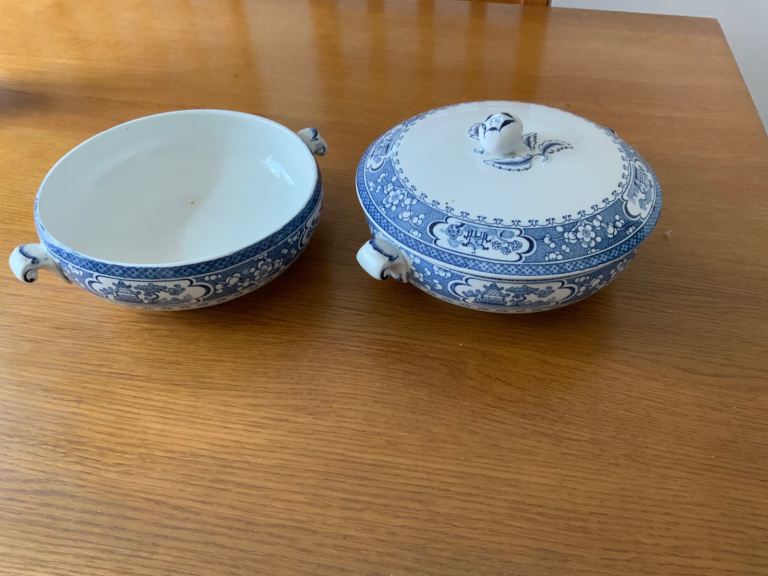 2 x Blue/White Maling China Serving Dishes