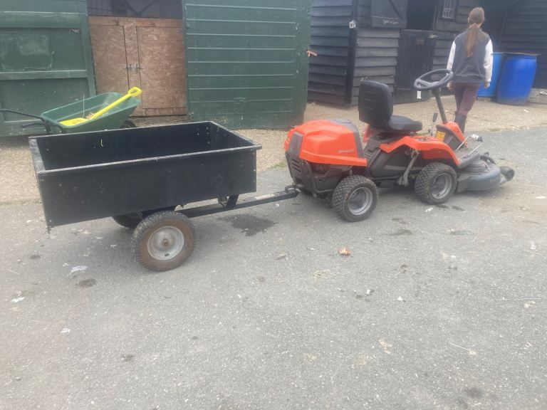 Husqvarna ride on mower with trailer 