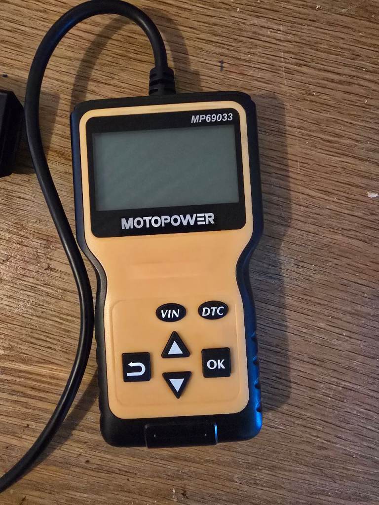 MOTOPower MP69033 OBD2 Scanner