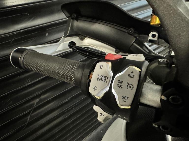 2018 68 DUCATI MULTISTRADA 1260 Pikes Peak Full Termignon  Performance Package 