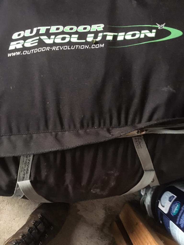 OUTDOOR REVOLUTION AIR DRIVEAWAY AWNING