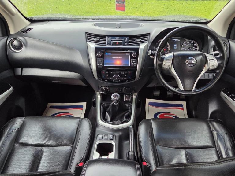 2016 Nissan Navara Double Cab Pick Up Tekna 2.3dCi 190 4WD PICK UP DIESEL Manual