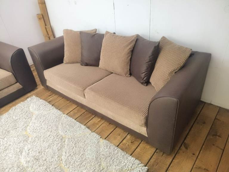 B&Q "Chicago" 2 and 3 seaters sofa set in brown and beige-excellent condition