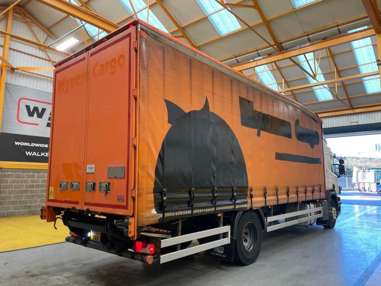 SCANIA P250 *EURO 6* 18 TONNE 4X2 CURTAINSIDER - 2016 - WP65 YAD