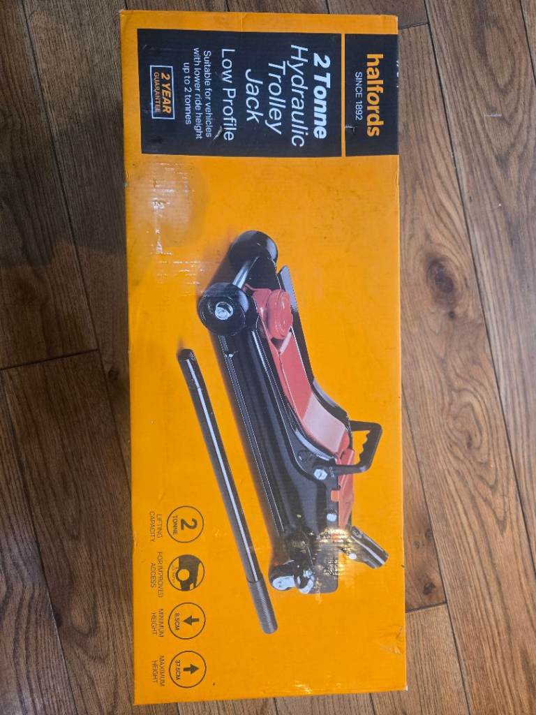 Halfords Garage Lifting Kit - 2T Low Profile Jack + 2T Axle Stands + Wheel Chocks - Boxed