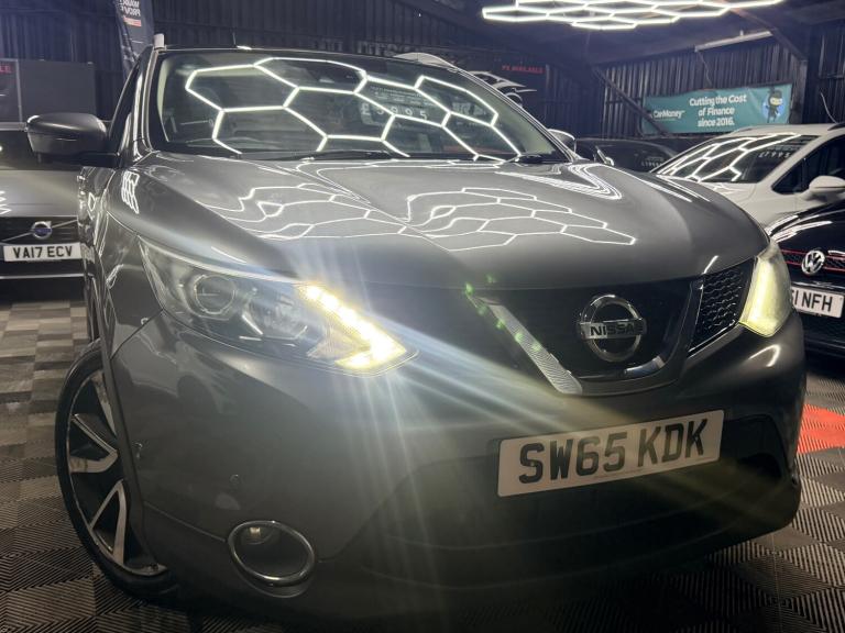 2015 Nissan Qashqai 1.2 DiG-T Tekna [Non-Panoramic] 5dr HATCHBACK Petrol Manual