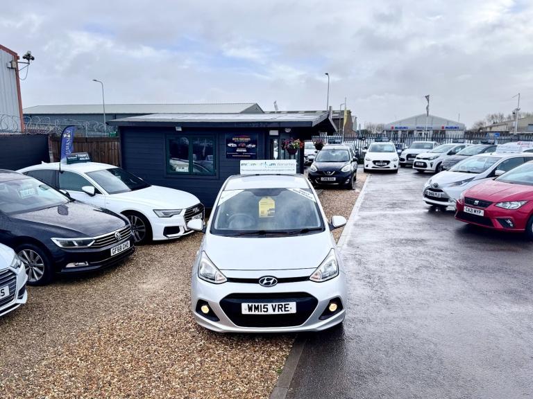 2015 Hyundai i10 1.2 SE 5dr HATCHBACK Petrol Manual