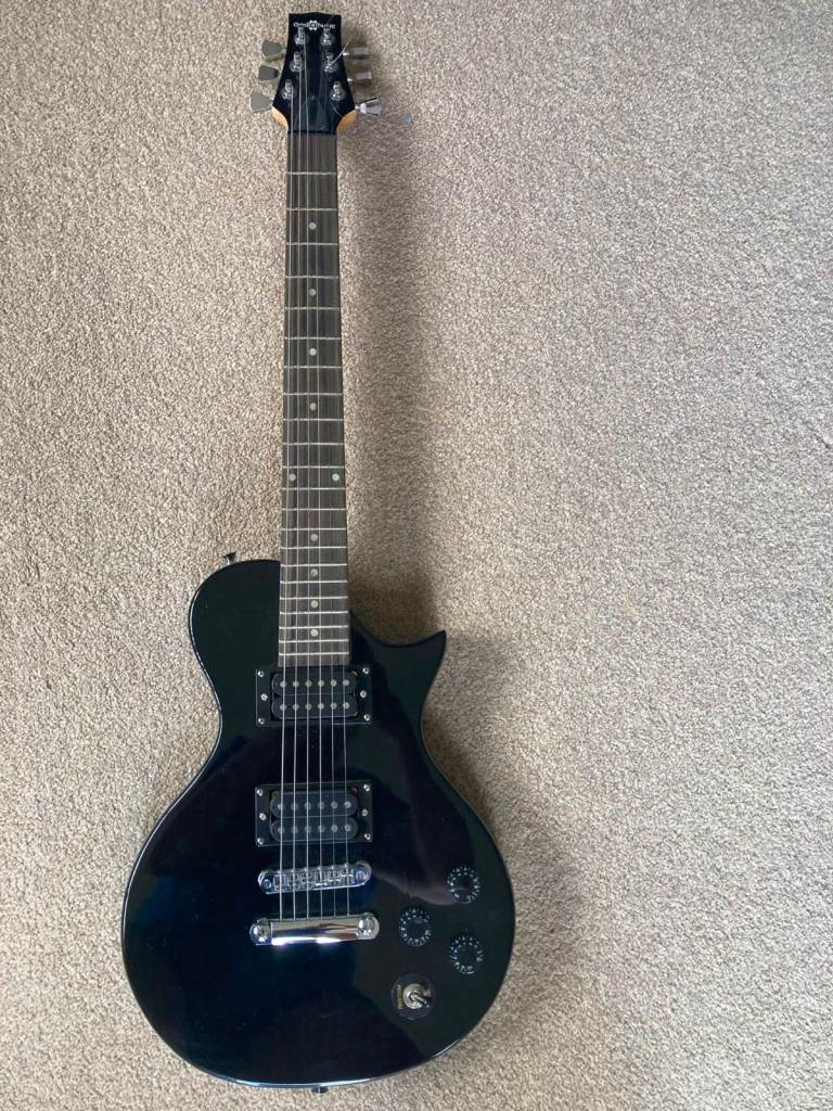 Junior electric guitar (3/4 size)