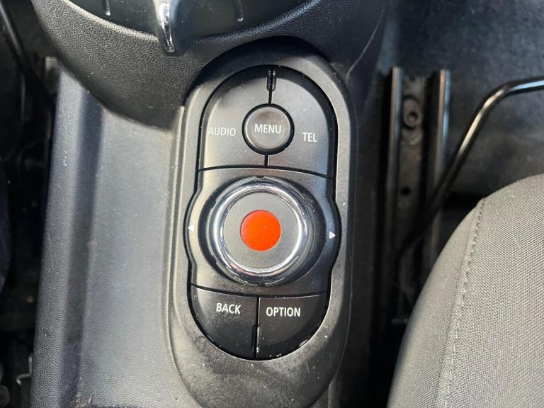 2015 MINI Hatch 1.5 Cooper D 3dr HATCHBACK DIESEL Manual