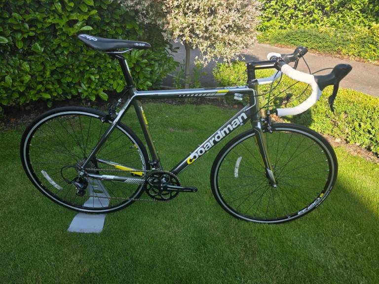 Boardman Comp Road Bike 55.5cm Shimano Sora Groupset